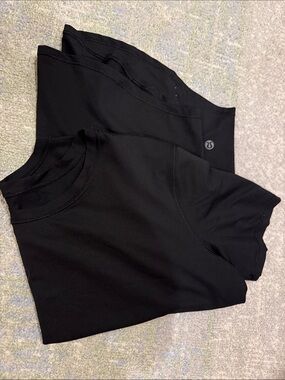 Lululemon Black Athletic Top